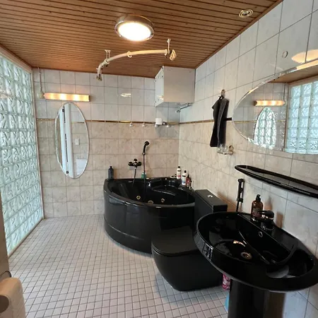 아파트 ꕥ Oceanfront Modern ꕥ *